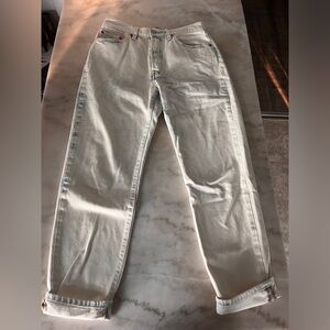 Levi 501 women’s size 28 jeans